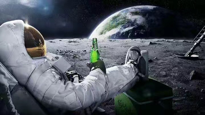 名称：在月球喝酒
关键词：在月球喝酒
尺寸：720×404
类型：JPG
