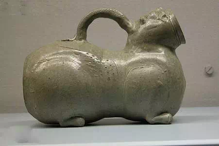 名称：尿壶
关键词：尿壶
尺寸：451×300
类型：PNG
